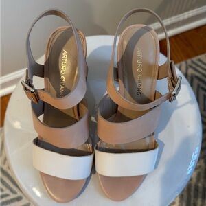 Arturo Chiang Women's Sandals in Tan and Cream.